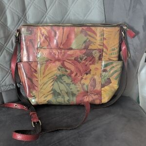 Gorgeous Patricia Nash Purse.   Excellent New Condition